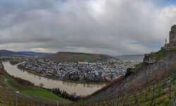 Burg Landshut und die Mosel Burg Landshut und die Mosel