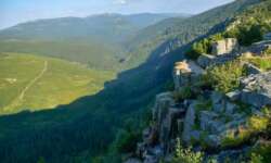 Stufenlandschaft eines zweiten Wasserfalls Stufenlandschaft eines zweiten Wasserfalls