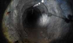 Durch diese Röhre muss er kommen... Durch diese Röhre muss er kommen...