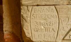 Zeugnisse einer dunklen Zeit Zeugnisse einer dunklen Zeit