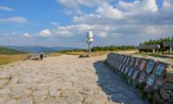 An der Elbquelle sind alle Städte aufgelistet, welche die Elbe durchfließt. An der Elbquelle sind alle Städte aufgelistet, welche die Elbe durchfließt.