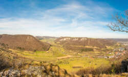 Blick über das Autal Bad Überkingen Blick über das Autal Bad Überkingen