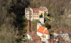 Schloss und Kirche Schloss und Kirche