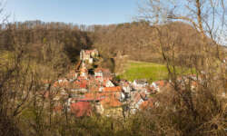 Blick auf das Schloss Weißenstein und den Ort Blick auf das Schloss Weißenstein und den Ort