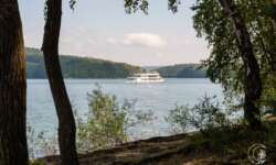 Schiffsverkehr von Ostern bis Herbst Schiffsverkehr von Ostern bis Herbst