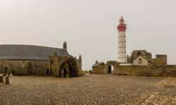 Der Vorplatz des Klosters Der Vorplatz des Klosters