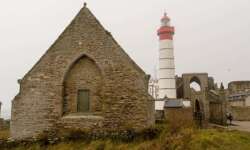 Die Klosterkirche und der Leuchtturm