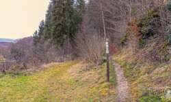 Pfad bergauf Pfad bergauf