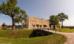 Die Brücke und das Schloss Die Brücke und das Schloss