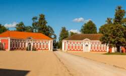 Die Gebäude fürs Gesinde Die Gebäude fürs Gesinde