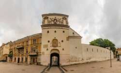 Das Tor der Morgenröte und die Stadtmauer Das Tor der Morgenröte und die Stadtmauer