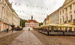 Der große Rathausplatz Tartu Der große Rathausplatz Tartu