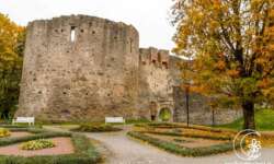 Die Burgmauer Die Burgmauer