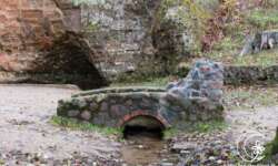 Vor der Gutmann's-Höhle Vor der Gutmann's-Höhle