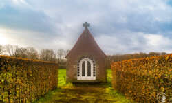 kleine Kapelle vor Malle kleine Kapelle vor Malle