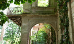 Am Vordereingang Am Vordereingang