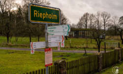 An der Wegkreuzung Riepholm An der Wegkreuzung Riepholm