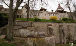 Unter den Mauern Unter den Mauern