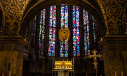 Der gewaltige Dom von innen Der gewaltige Dom von innen