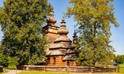 Holzkirche in den Beskiden Holzkirche in den Beskiden