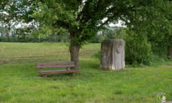 Pausen unter der Skulptur Pausen unter der Skulptur