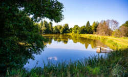 Der See am Eingang zum Tal Der See am Eingang zum Tal